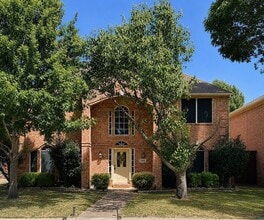 Building Photo - 709 Ridgemont Dr
