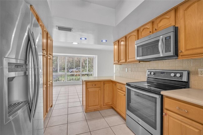 Building Photo - 15460 SW 82nd Ct