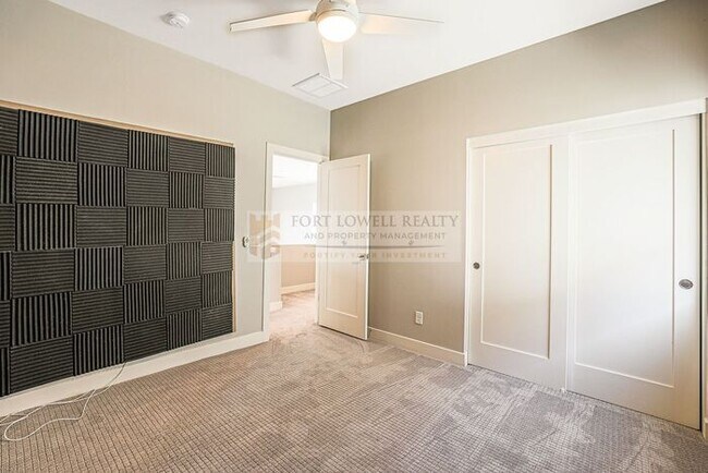 Building Photo - Amazing Rental in Lower Arcadia available ...