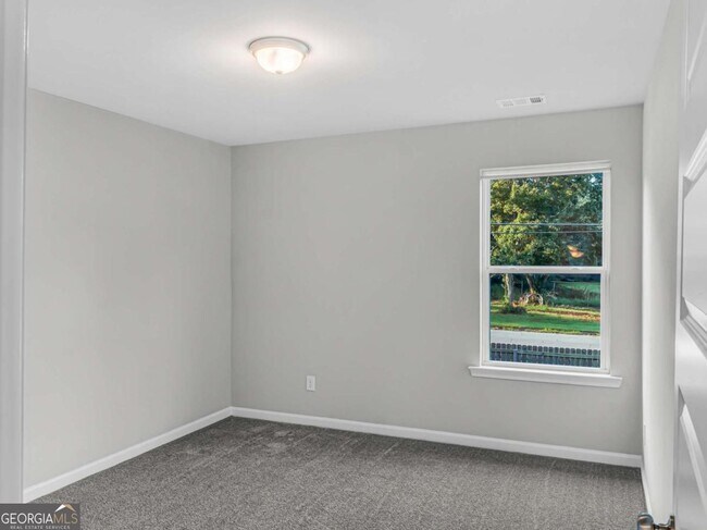 Building Photo - 2054 Maplewood Way