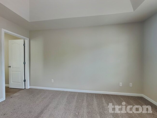 Building Photo - 199 Arrowhead Dr