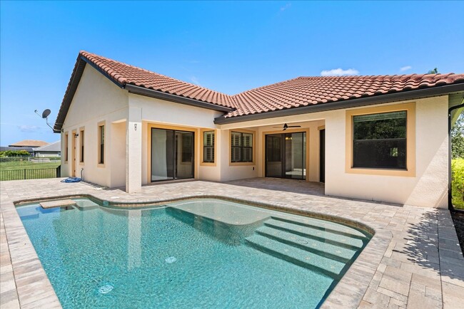Building Photo - POOL HOME