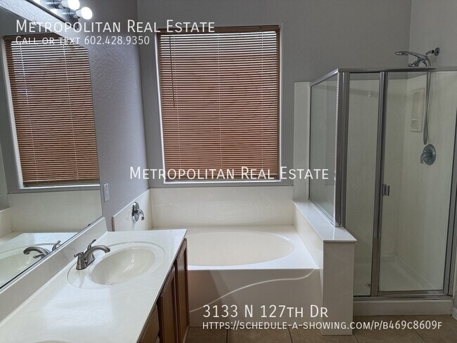 Building Photo - 3133 N 127th Dr