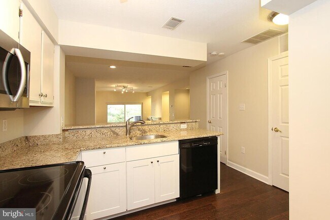 Building Photo - 18112 Windsor Hill Dr