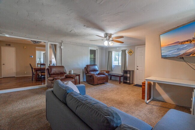 Building Photo - Furnished 4BR Oceanside Retreat w/ Pool Table, Home Gym & Utilities Included