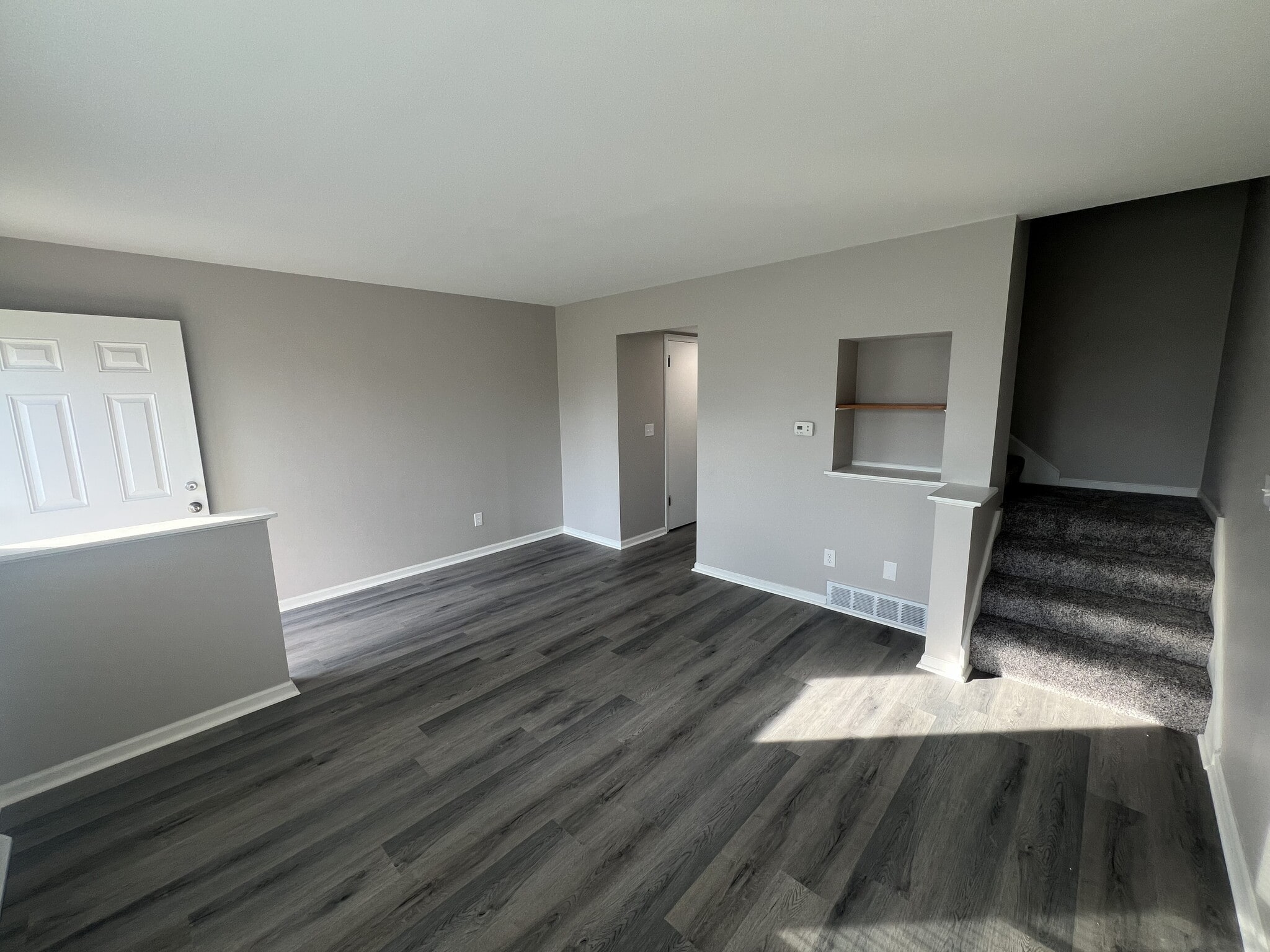 Building Photo - 1882 NW Washington Blvd