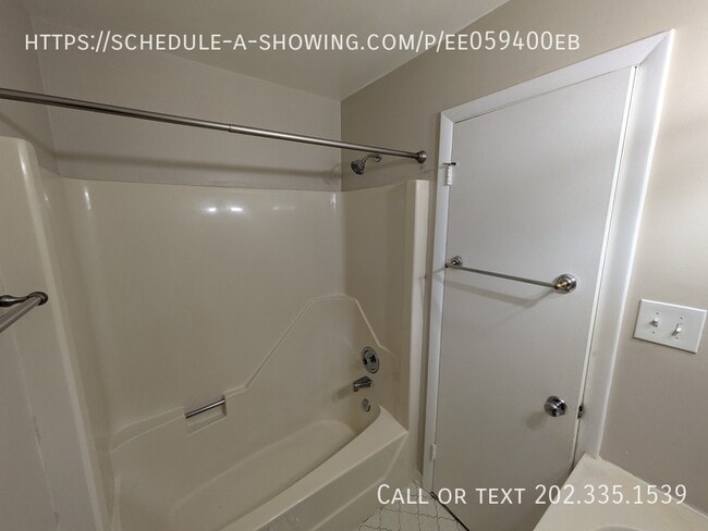 Building Photo - 3712B Steppes Ct