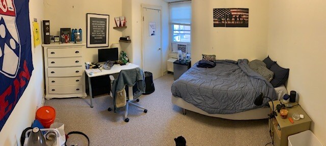 Building Photo - 301 S 40th St