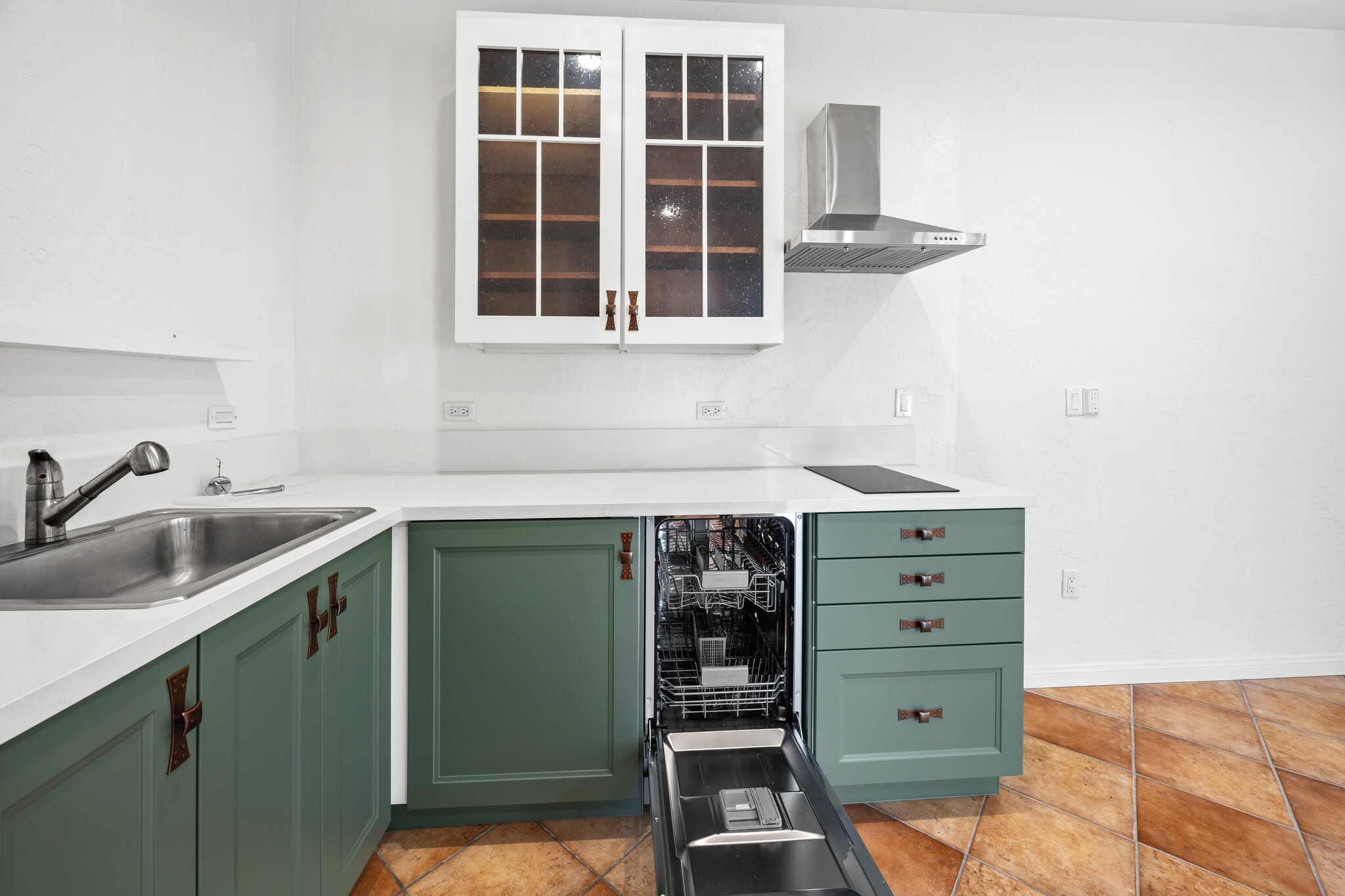 Building Photo - 166 N Arnaz Dr