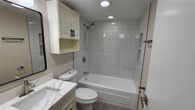 Building Photo - 11720 Raintree Village Blvd