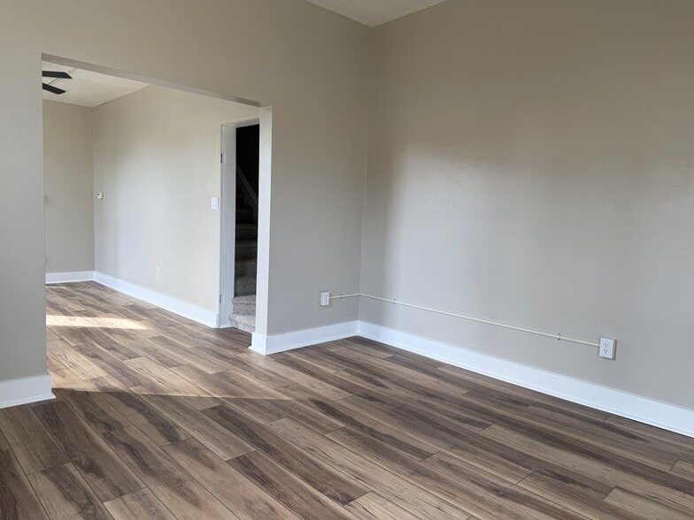 Building Photo - 264 Fond du Lac Ave