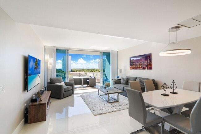 Primary Photo - 2950 NE 188th St