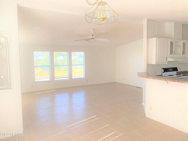 Building Photo - 1225 N San Marcos Dr