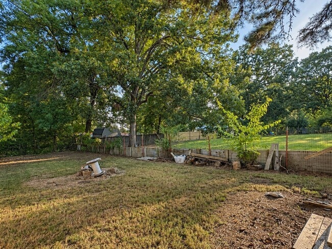 Building Photo - 108 Campbell Ln