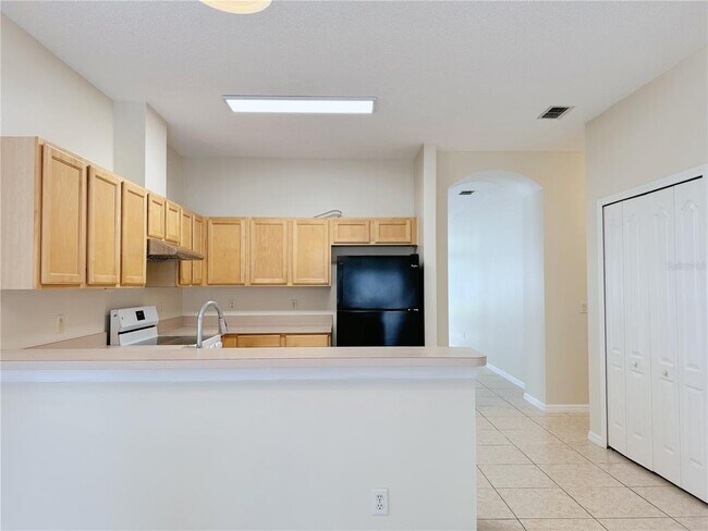 Building Photo - 4932 Bellthorn Dr