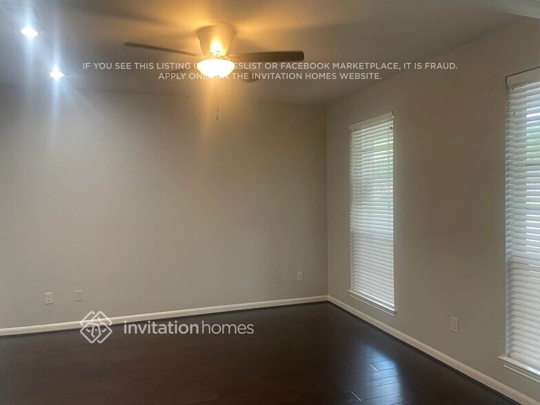 Building Photo - 16002 Maple Shores Dr