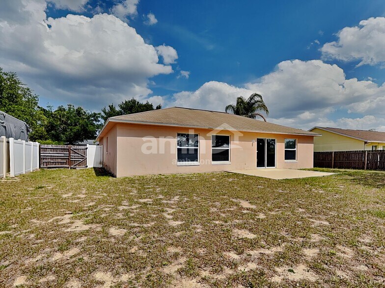 Building Photo - 11901 Windflower Ct