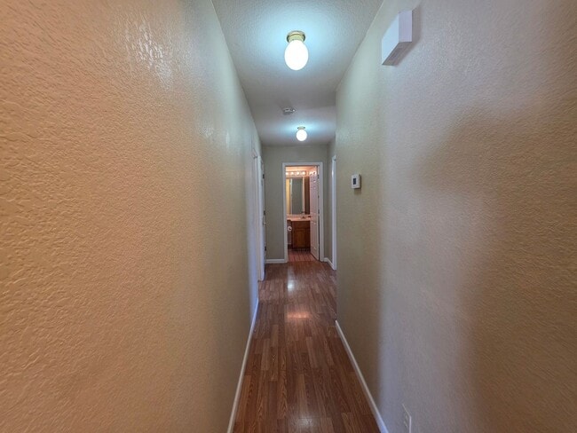 Building Photo - 3-bedroom single story in Turlock!