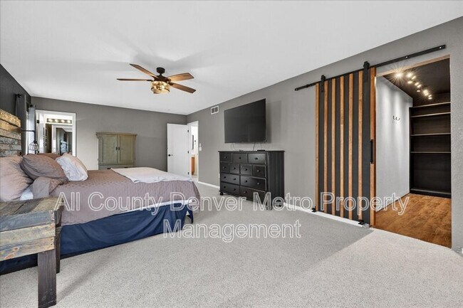 Building Photo - 9611 Elk Mountain Cir