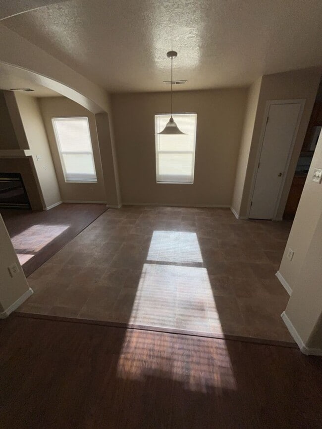 Building Photo - Three Bedroom, two Bath single-story home.