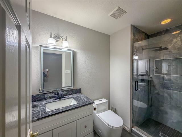 Building Photo - 1107 Normandy Dr