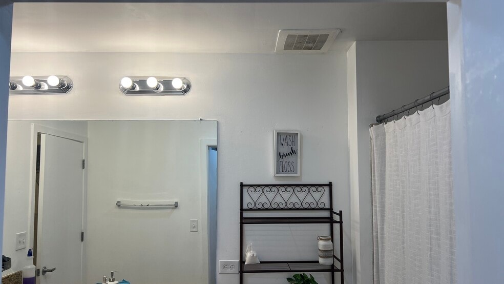 Building Photo - 171 Auburn Ave NE