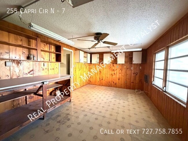 Building Photo - 255 Capri Cir N