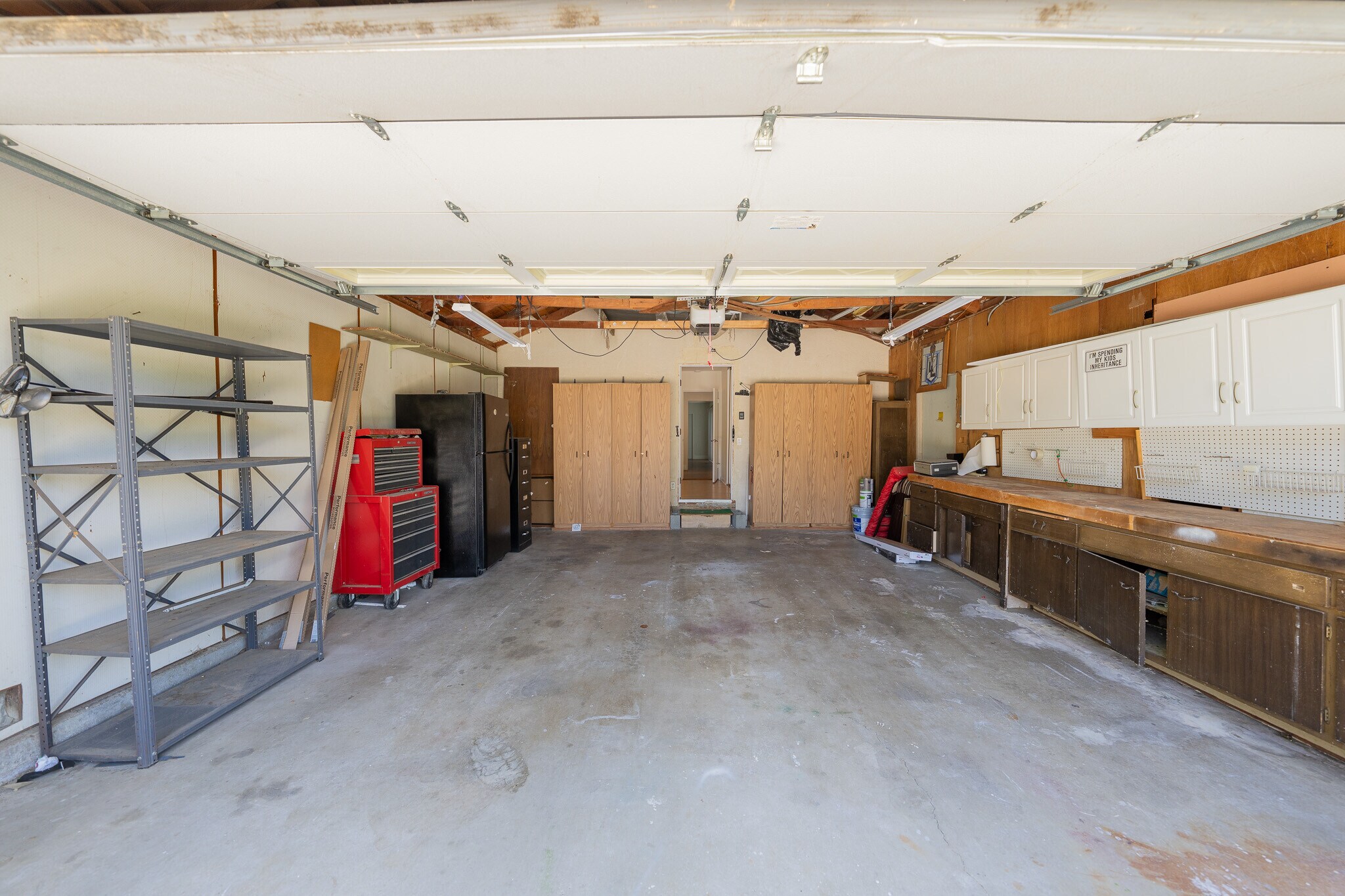 Building Photo - 7852 Bobbyboyar Ave