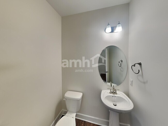 Building Photo - 807 Mary Beth Ct