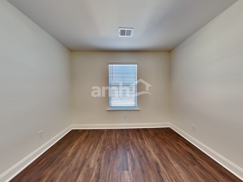 Building Photo - 110 Anthurium Dr