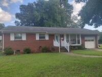 Building Photo - 120 Latham Dr