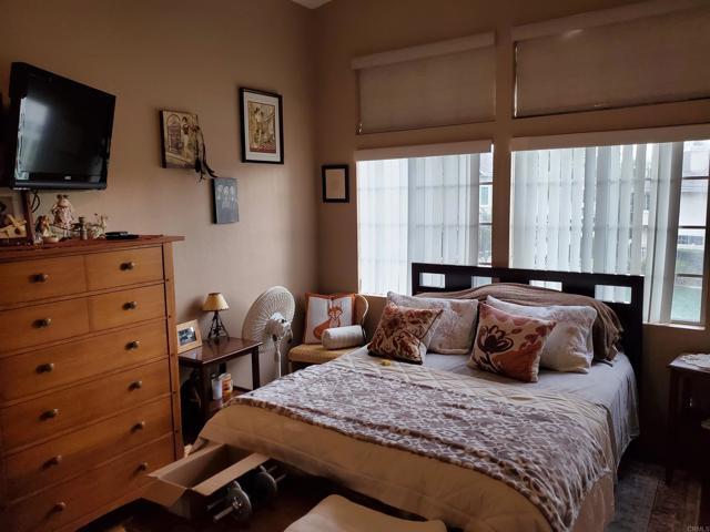 Building Photo - 10180 Palm Glen Dr