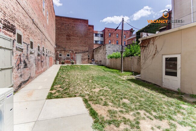 Building Photo - 507 N Paca St