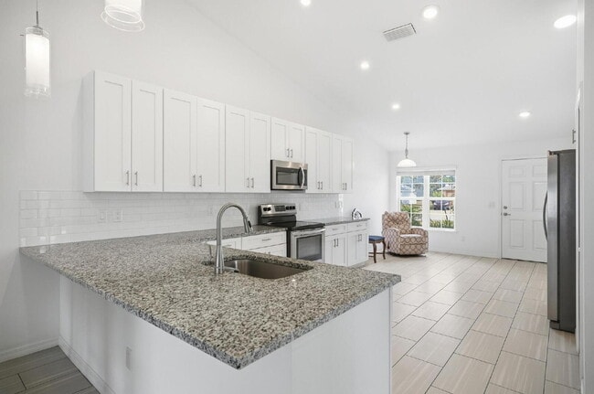 Building Photo - MATANZAS WOODS