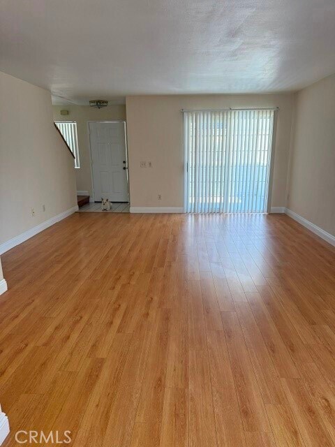Building Photo - 2800 Plaza del Amo