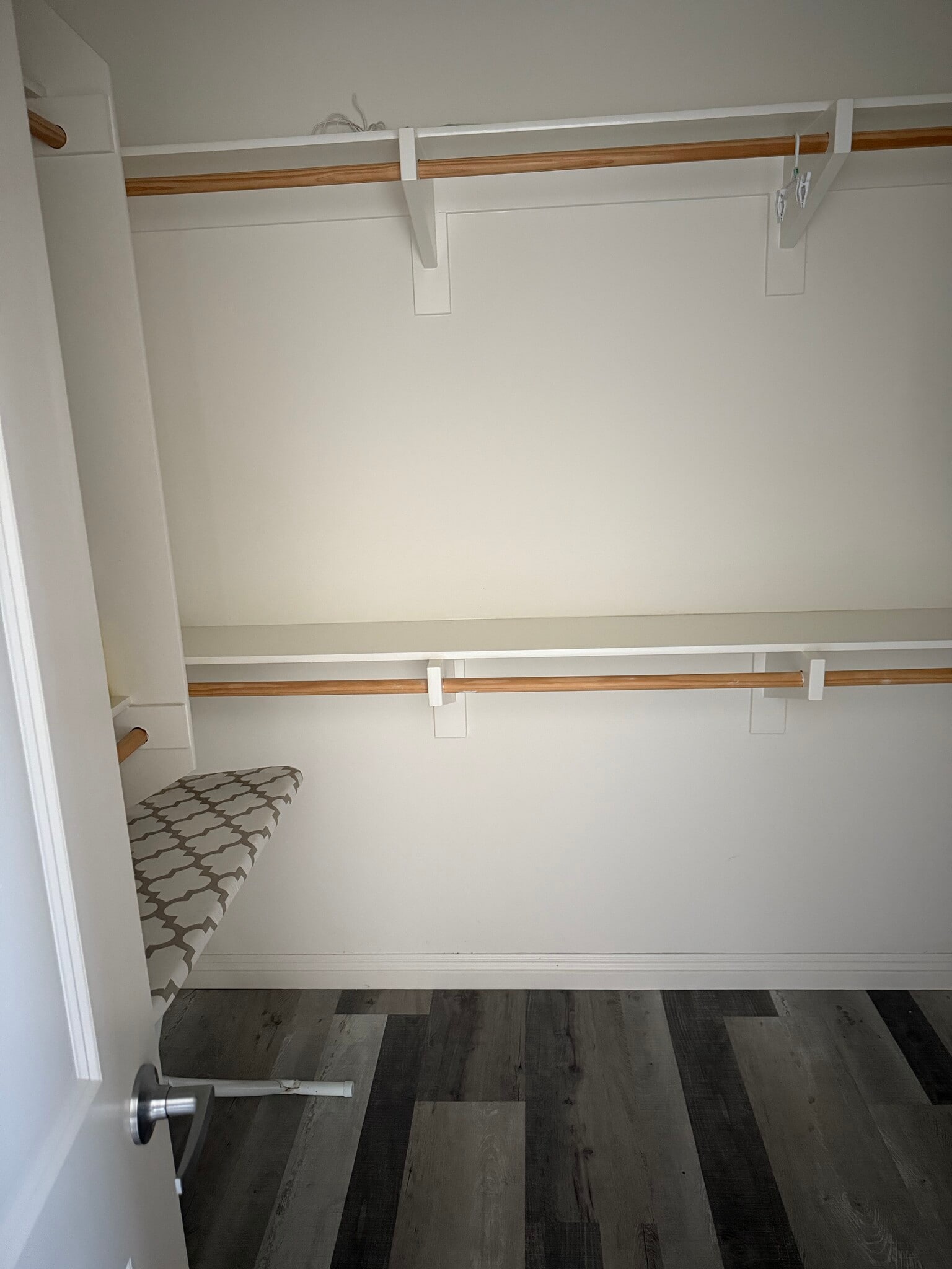 Master walk in closet - 1584 Santa Carolina