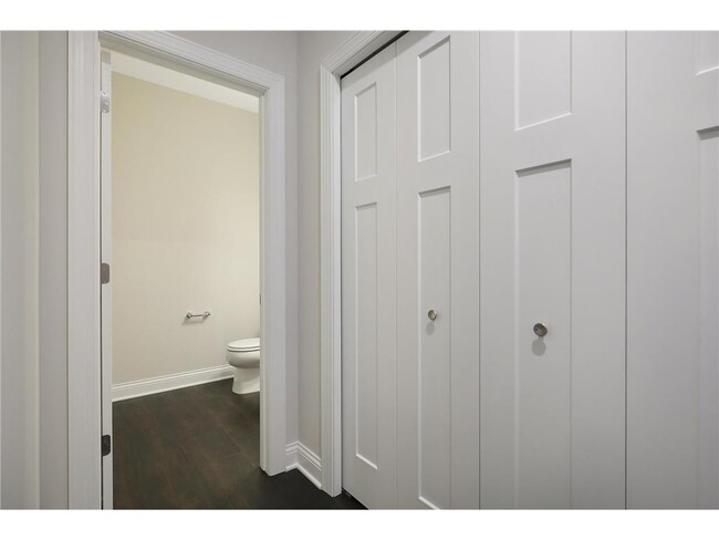 Building Photo - 10172 Arrowwood Trl