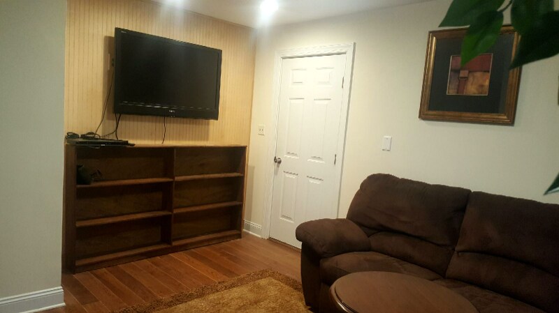 Building Photo - 3106 Hoffer St