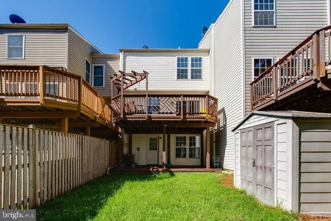Building Photo - 2713 Piscataway Run Dr