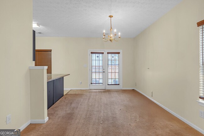 Building Photo - 5475 Hampton Ct
