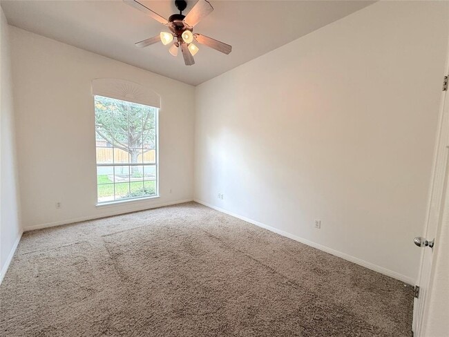 Building Photo - 14936 Thatcher Dr
