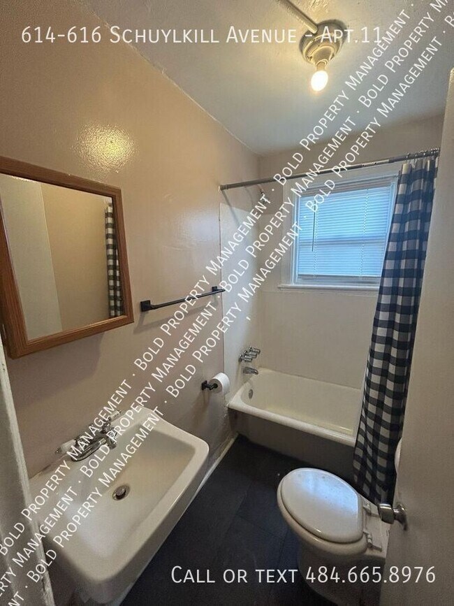 Building Photo - 614-616 Schuylkill Avenue-Apt.11