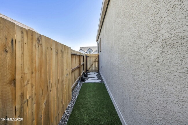 Building Photo - 2958 Saddle Peak Dr