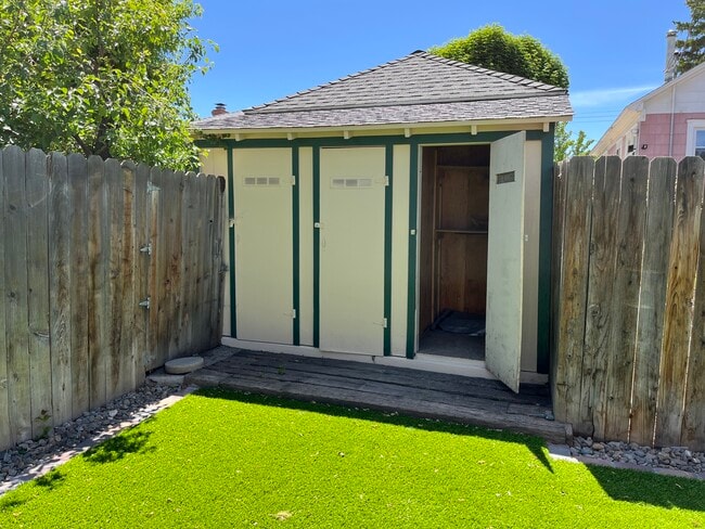 Building Photo - 1028 Watt St