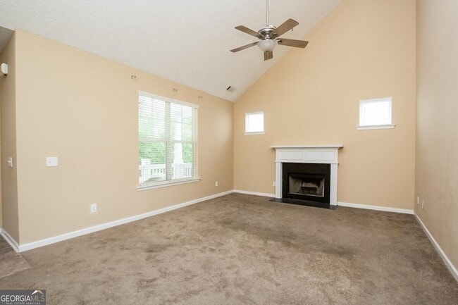 Building Photo - 4652 Parkway Cir
