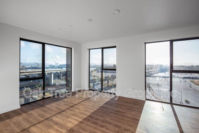 Building Photo - 532 Union St