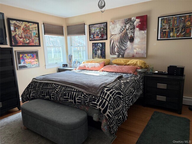 Building Photo - 32 Bellview Ave