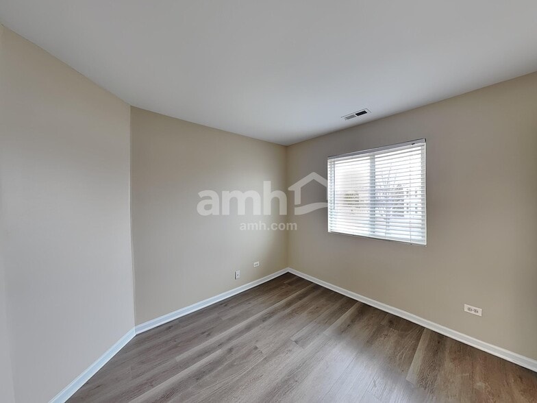 Building Photo - 3103 Meadowsedge Ln