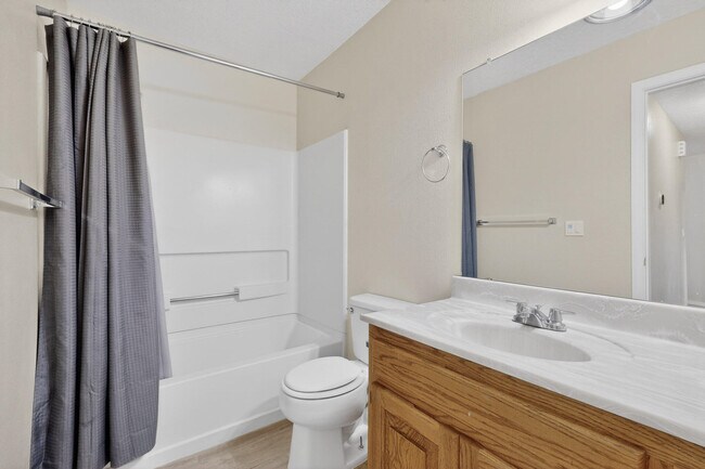 Building Photo - 16 Sheba Pl