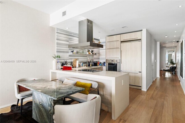 Building Photo - 1100 Biscayne Blvd